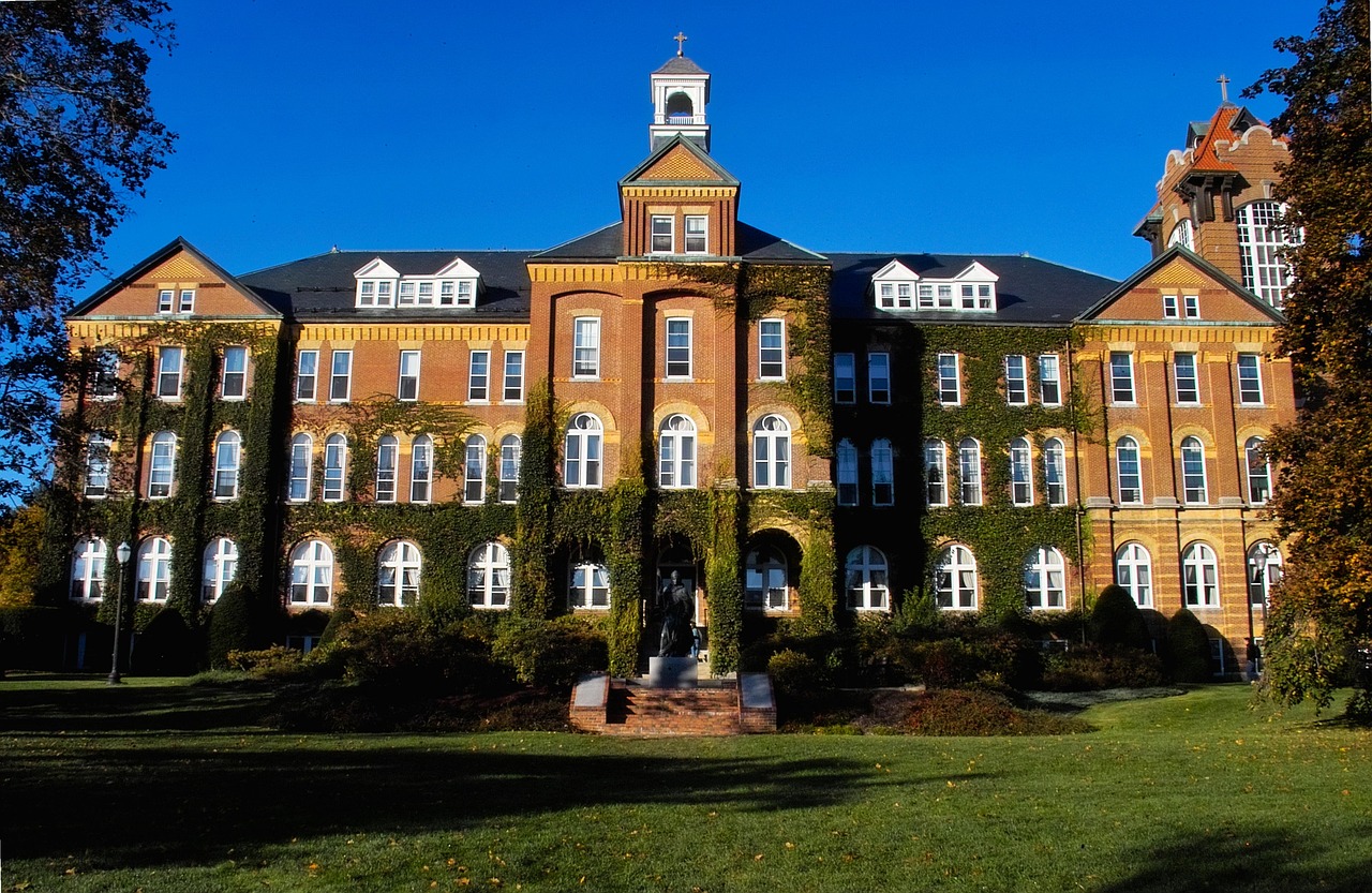 College Testing Policy Tracker: Which Schools Require the SAT or ACT in 2026-27 and 2027-28